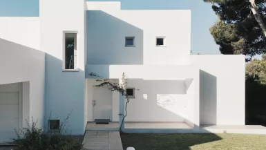 The Ultimate Guide to House Sitting For Affordable Travel 44 House to can house sit at once you learn about house sitting near me
